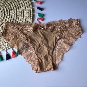 Victoria's Secret Lace Trim Cheekini Panty Sweet Praline Medium NEW